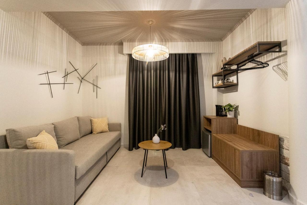 פפקוהורי Noemie Premium Holiday Apartments מראה חיצוני תמונה